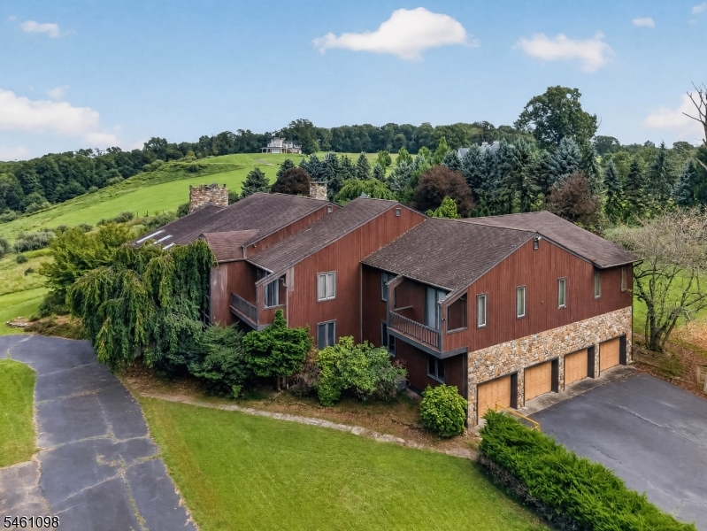 8 Springhill Road Franklin NJ 08801