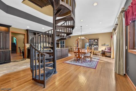 8 Springhill Road Franklin NJ 08801