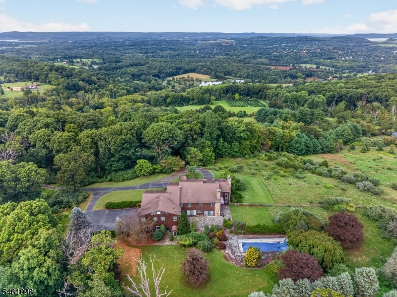 8 Springhill Road Franklin NJ 08801