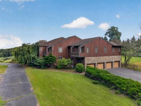 8 Springhill Road Franklin NJ 08801