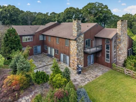 8 Springhill Road Franklin NJ 08801