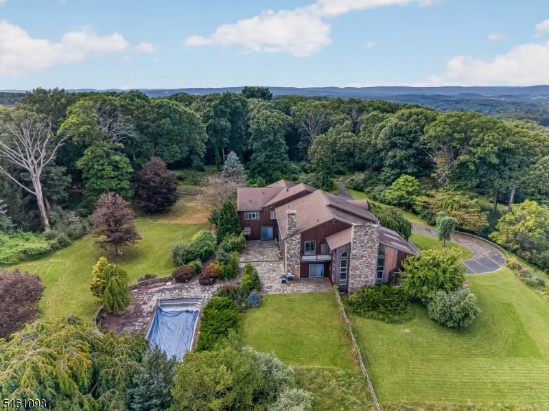 8 Springhill Road Franklin NJ 08801