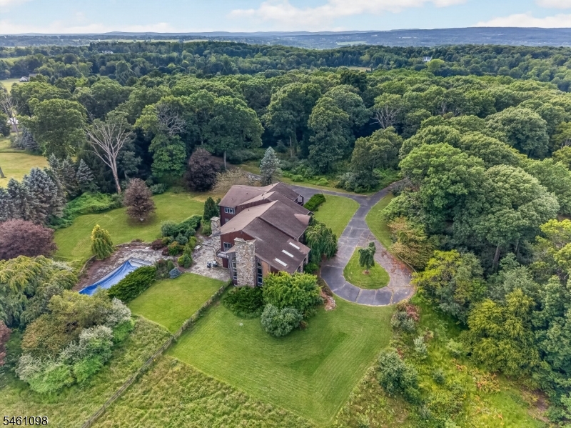 8 Springhill Road Franklin NJ 08801