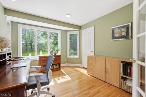 9 Proprietor Lane Readington NJ 08889