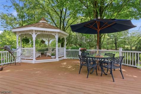 9 Proprietor Lane Readington NJ 08889