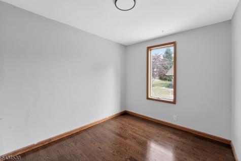 139 N Prospect Street Lopatcong NJ 08865