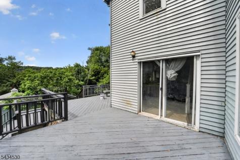 139 N Prospect Street Lopatcong NJ 08865