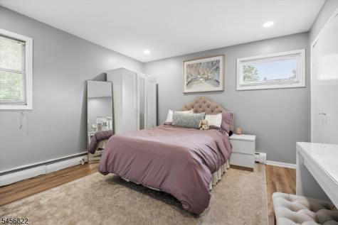 11 Surrey Lane Springfield NJ 07081