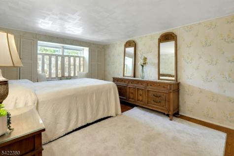 23 Cottonwood Court Hardyston NJ 07460