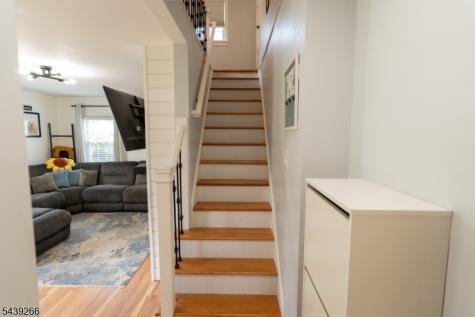 52 Knollwood Terrace Clifton NJ 07012