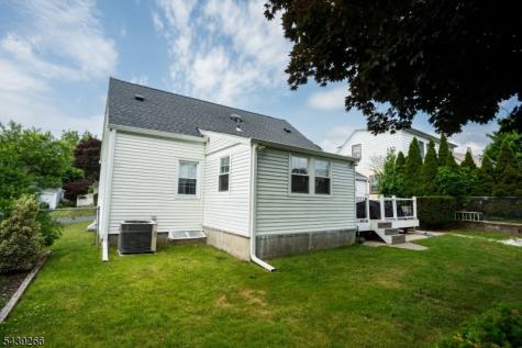 52 Knollwood Terrace Clifton NJ 07012