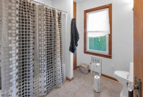 17 Wellington Avenue West Orange NJ 07052