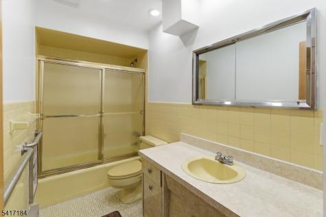160 Glenview Road South Orange Village NJ 07079