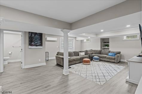 5 Thames Lane Raritan NJ 08822