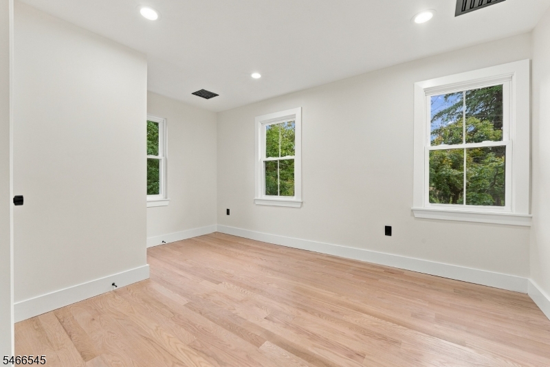 1310 Woodland Avenue Plainfield NJ 07060