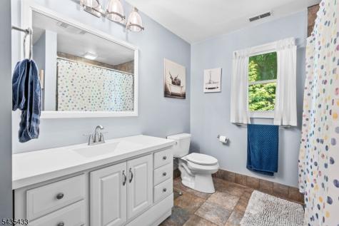 61 Tamarack Trail Hardyston NJ 07460