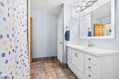 61 Tamarack Trail Hardyston NJ 07460