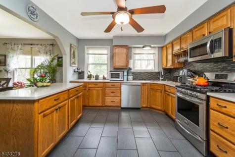 50 Buckley Hill Drive Lopatcong NJ 08865