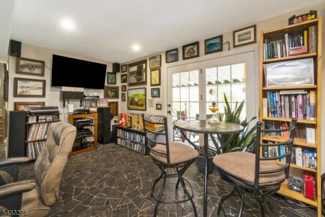 50 Buckley Hill Drive Lopatcong NJ 08865
