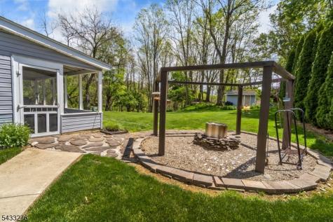 50 Buckley Hill Drive Lopatcong NJ 08865