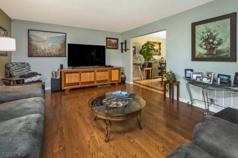 50 Buckley Hill Drive Lopatcong NJ 08865