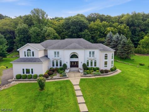 91 Frog Hollow Road Tewksbury NJ 07830