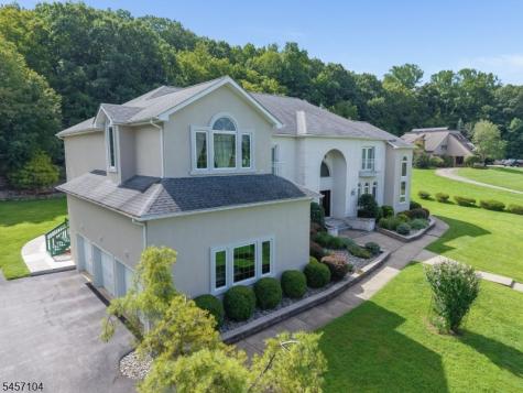 91 Frog Hollow Road Tewksbury NJ 07830