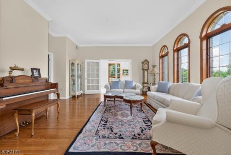 91 Frog Hollow Road Tewksbury NJ 07830