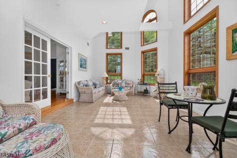 91 Frog Hollow Road Tewksbury NJ 07830