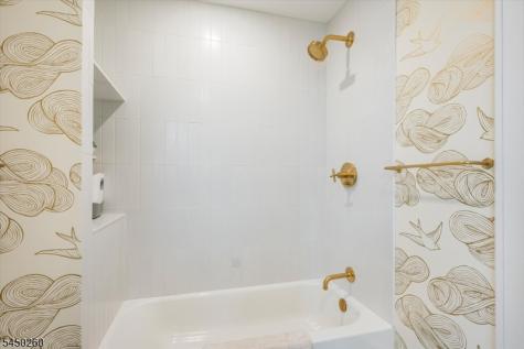 495 Ridgewood Avenue Glen Ridge Boro NJ 07028