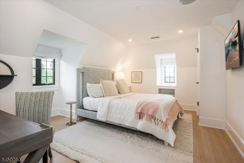 495 Ridgewood Avenue Glen Ridge Boro NJ 07028