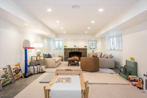 495 Ridgewood Avenue Glen Ridge Boro NJ 07028