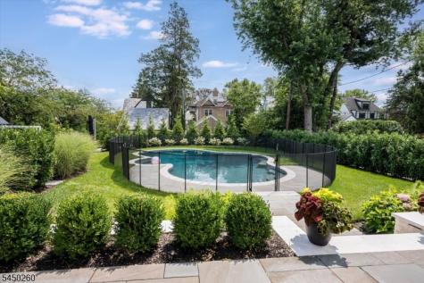 495 Ridgewood Avenue Glen Ridge Boro NJ 07028