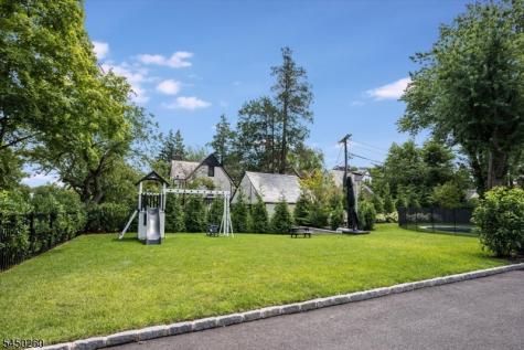 495 Ridgewood Avenue Glen Ridge Boro NJ 07028