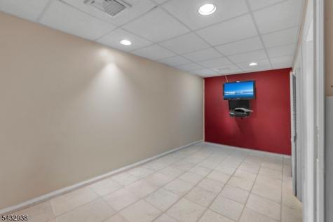 69 N 4th Street Paterson NJ 07522
