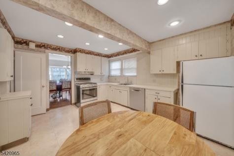 865 Livingston Road Elizabeth NJ 07208