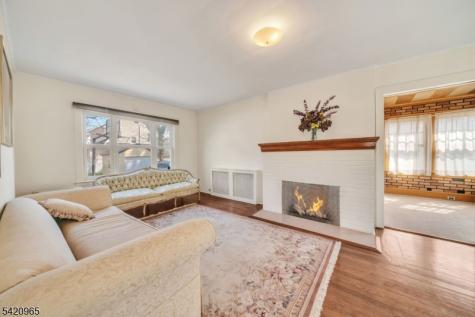 865 Livingston Road Elizabeth NJ 07208
