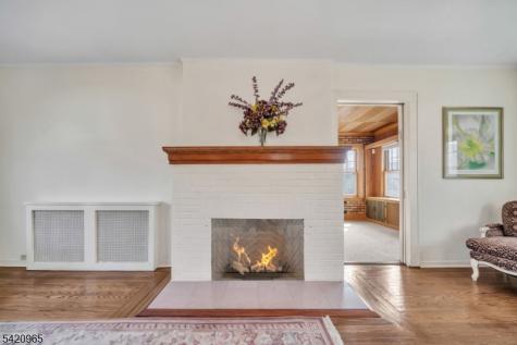 865 Livingston Road Elizabeth NJ 07208