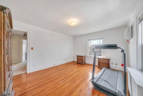 865 Livingston Road Elizabeth NJ 07208