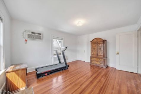 865 Livingston Road Elizabeth NJ 07208