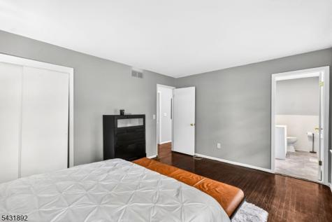 25 State Street Clark NJ 07066