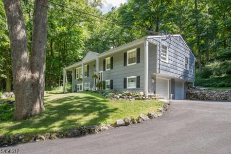 81 Academy Street Califon NJ 07830