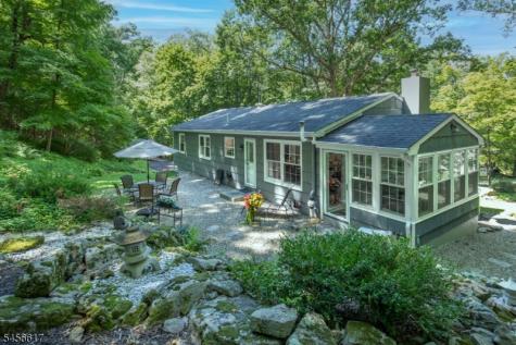 81 Academy Street Califon NJ 07830