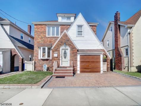 569 Monroe Place Ridgefield NJ 07657