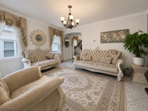 569 Monroe Place Ridgefield NJ 07657