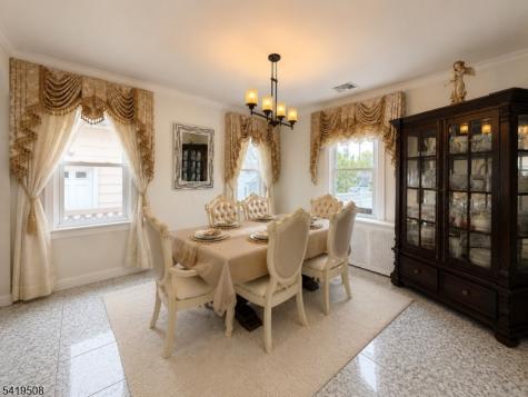 569 Monroe Place Ridgefield NJ 07657