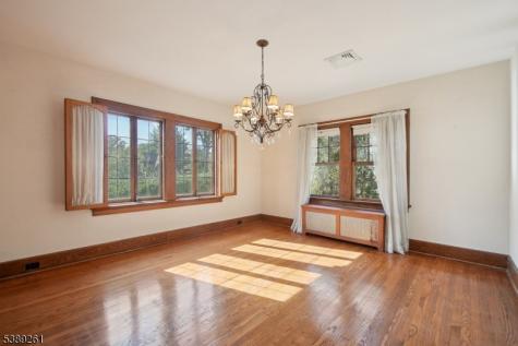 10 Randolph Place Verona NJ 07044