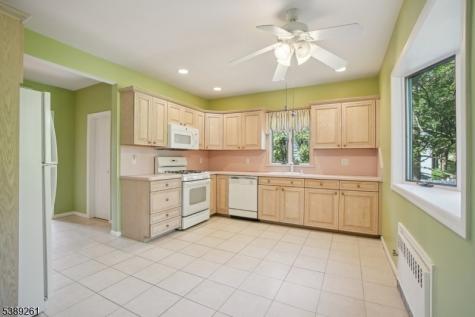 10 Randolph Place Verona NJ 07044