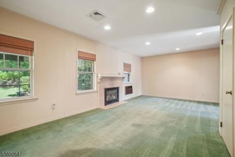 10 Randolph Place Verona NJ 07044