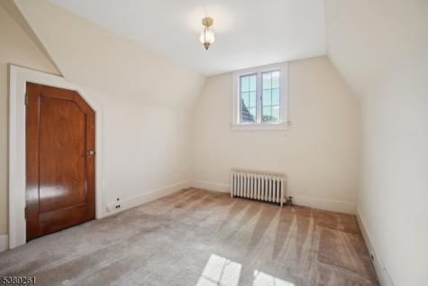 10 Randolph Place Verona NJ 07044